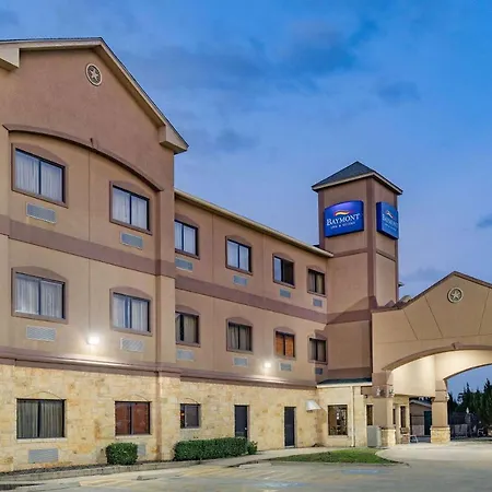 Baymont By Wyndham Cuero Hotel